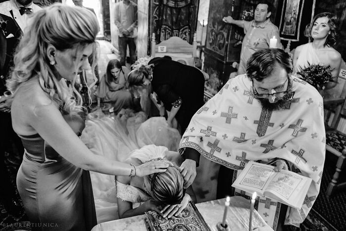 40 Unforgettable Moments Captured At The Weddings In Black And White