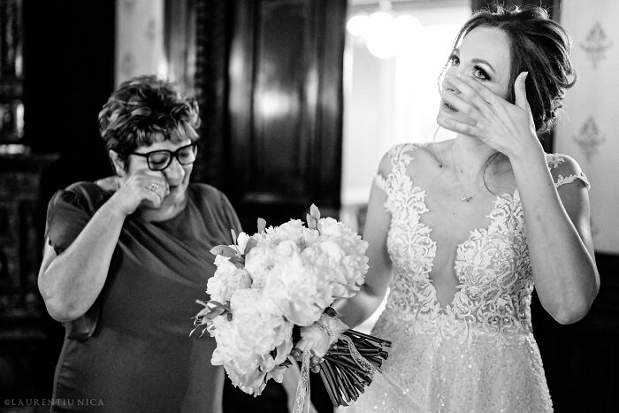 40 Unforgettable Moments Captured At The Weddings In Black And White