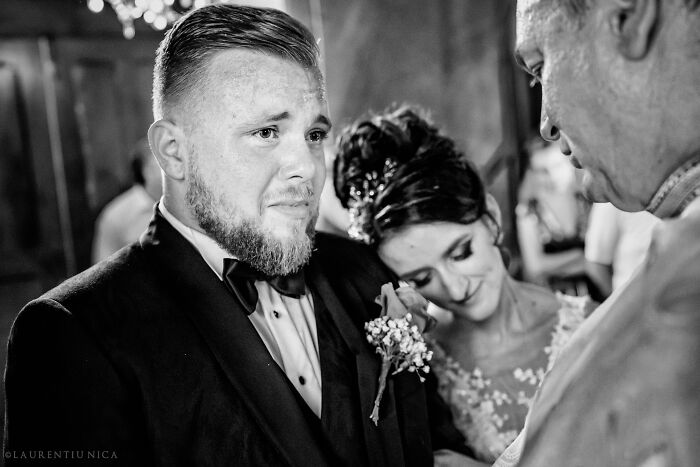 40 Unforgettable Moments Captured At The Weddings In Black And White
