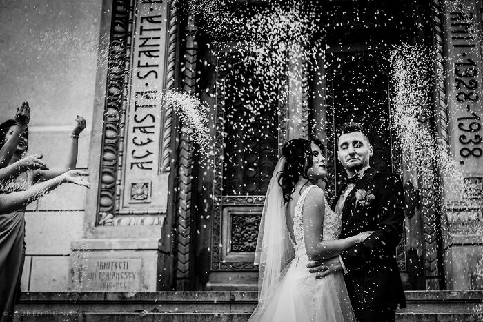40 Unforgettable Moments Captured At The Weddings In Black And White