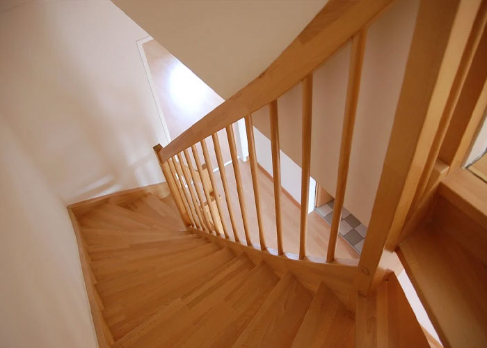 “What Is The Weirdest Rule You Had To Follow While A Guest At Someone’s House?” (40 Answers)