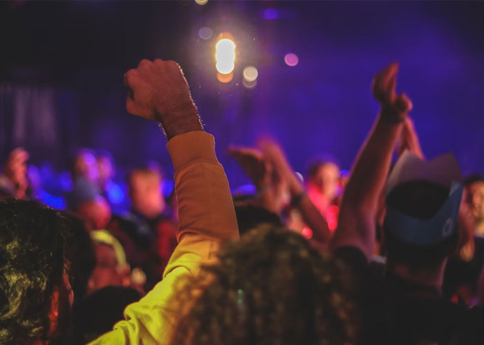 “What Is The Weirdest Rule You Had To Follow While A Guest At Someone’s House?” (40 Answers)