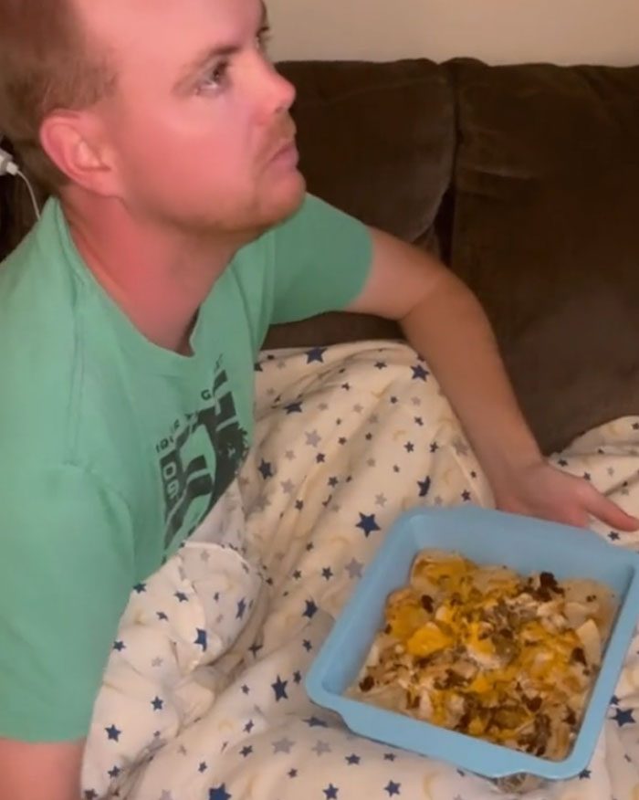 “If I Don’t Feed Him, He Literally Won’t Eat”: The Internet Is Shook At The Level Of Babying This Woman’s Husband Requires “If I Don’t Feed Him, He Literally Won’t Eat”: The Internet Is Shook At The Level Of Babying This Woman’s Husband Requires