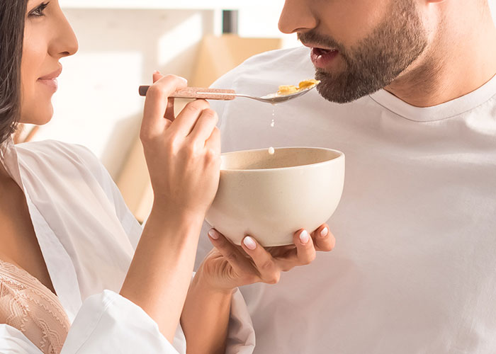 “If I Don’t Feed Him, He Literally Won’t Eat”: The Internet Is Shook At The Level Of Babying This Woman’s Husband Requires “If I Don’t Feed Him, He Literally Won’t Eat”: The Internet Is Shook At The Level Of Babying This Woman’s Husband Requires