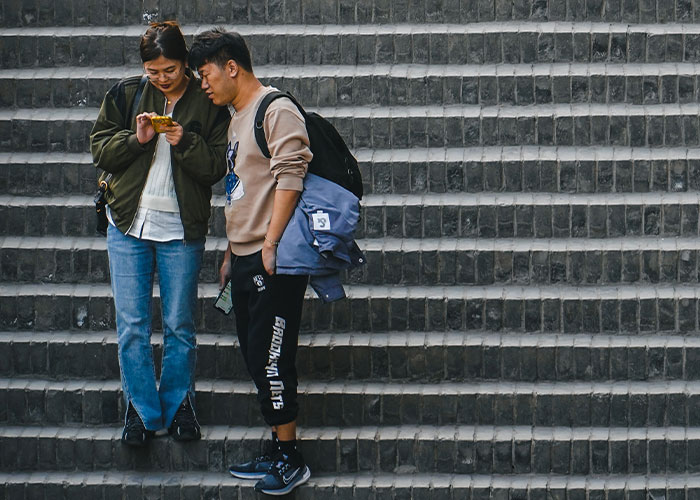 Woman Figures Out A Near Foolproof Way Of Keeping Men Away, Wonders If It’s Unethical Woman Figures Out A Near Foolproof Way Of Keeping Men Away, Wonders If It’s Unethical