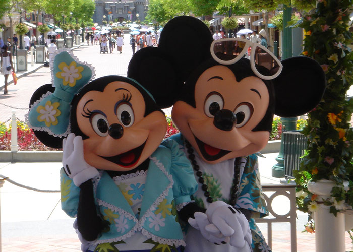 The “Never Meet Your Heroes” Rule is Still Valid! These 30 Folks Tell You Why!