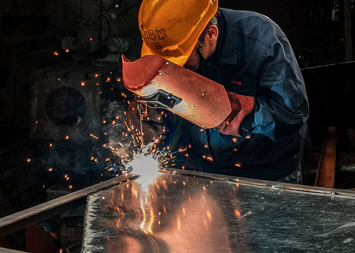 30 People Share The Worst And Craziest First Day At Work They Had