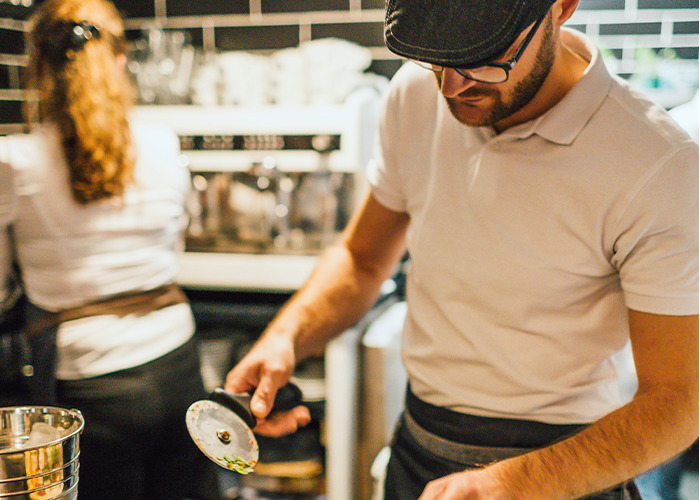 30 People Spill The Tea About Coworkers That Did Something Absolutely Crazy And Still Didn't Get Fired