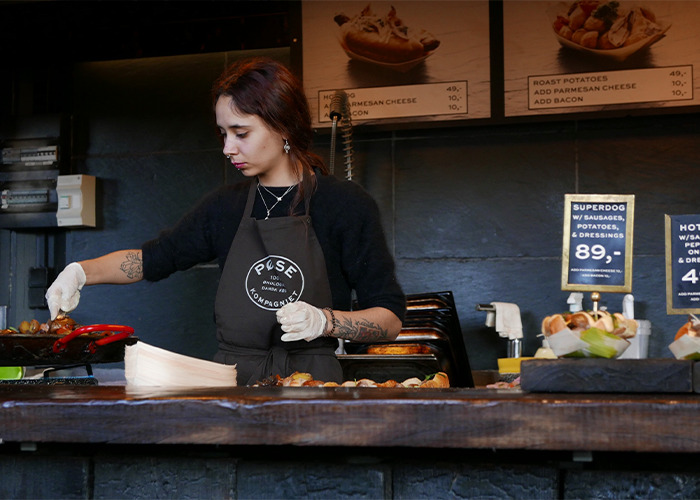 30 People Spill The Tea About Coworkers That Did Something Absolutely Crazy And Still Didn't Get Fired