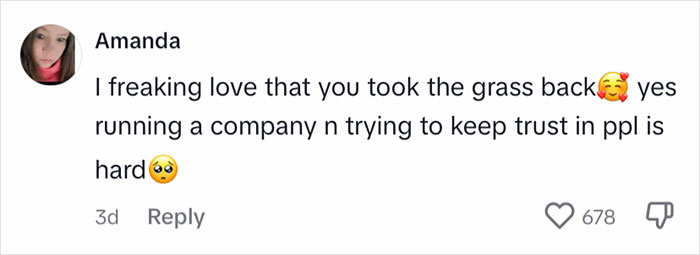 &ldquo;We&rsquo;ve Already Called The Police&rdquo;: Customer Refuses To Pay For Her Grass, Landscapers Come And Rip It All Up
