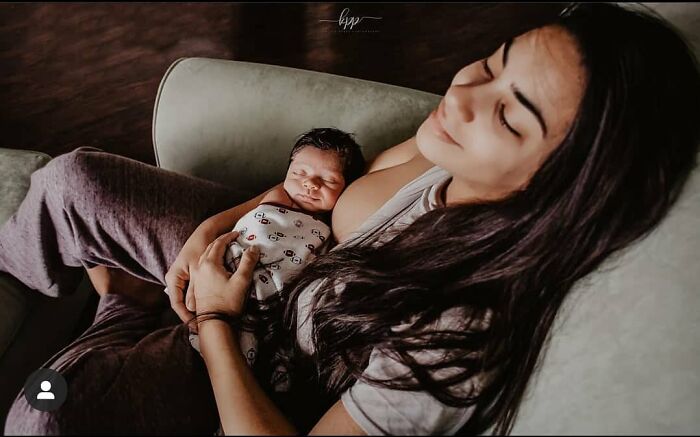 This Photographer Captures The Genuine Emotions Of Parents-To-Be At Birth (28 New Pics)