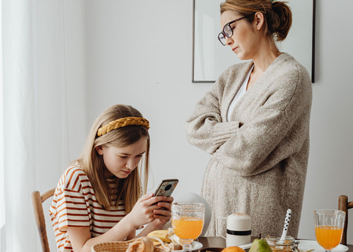 30 Parents Whose Kids Turned Out To Be Complete Jerks Share What Happened