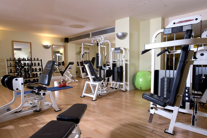 “What Is The Smallest Amount Of Power You've Seen Go To Someone's Head?” (30 Answers)