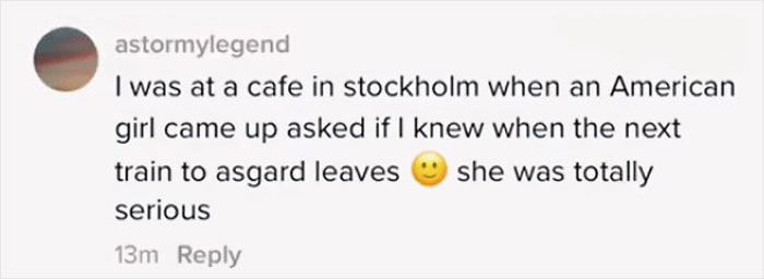 American-Tourists-Doing-Embarrassing-Things