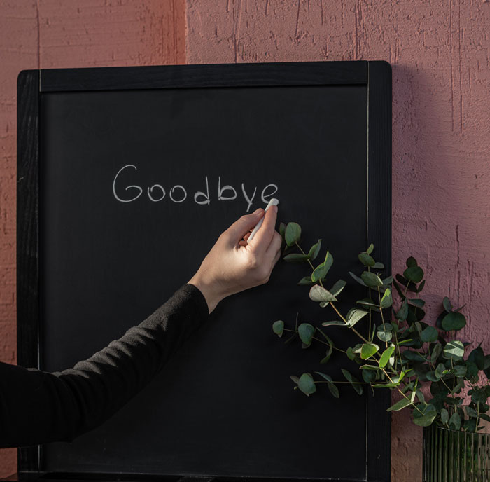 Woman Shuts Down Boss&rsquo;s Curiosity About Her Outstanding Workload After He Denied Her 2-Week Notice And Fired Her On The Spot