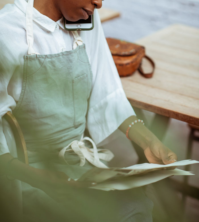 Someone Asks Online "People Born Before 1990, What Trivial Skill Do You Possess That No One Uses Anymore?", Receives 30 Replies