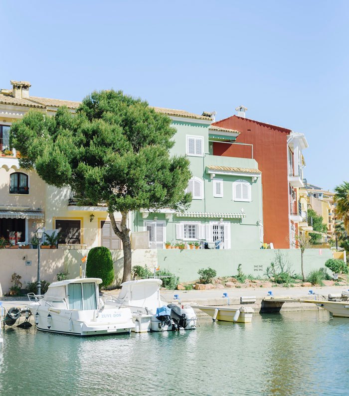 Condo Manager Gives Rich Guy Attitude, Rich Guy Ends Up Buying The Whole Complex To Sack The Guy For His Insolence