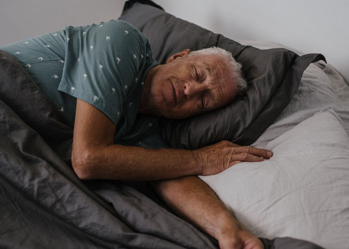 "I Have Most Of My Day Done By 8AM": 30 People Explain Why They Wake Up At 5AM