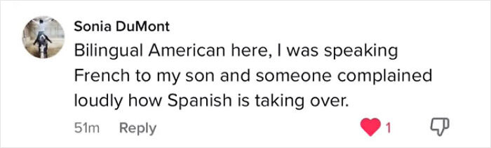 American-Tourists-Doing-Embarrassing-Things