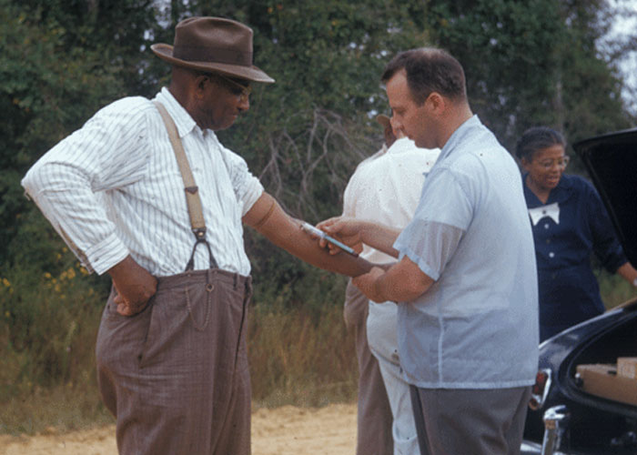 "What Are Some Events In Recorded History That Are Extremely Hard To Believe, But Without A Doubt Actually Happened?" (40 Pics)