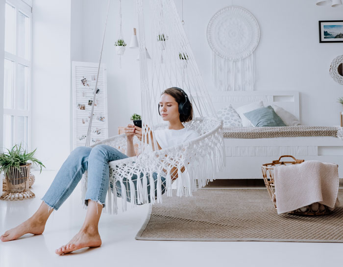 Woman Finds A Way To Stop Her BIL&rsquo;s Family Pawning Their Children On Her, As She Gets High