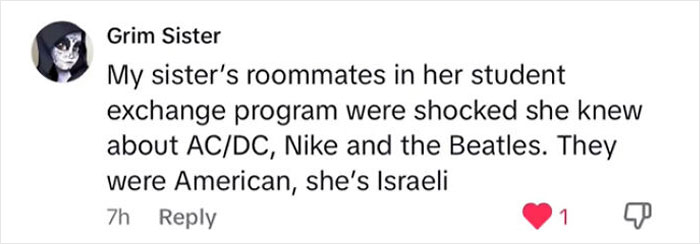 American-Tourists-Doing-Embarrassing-Things