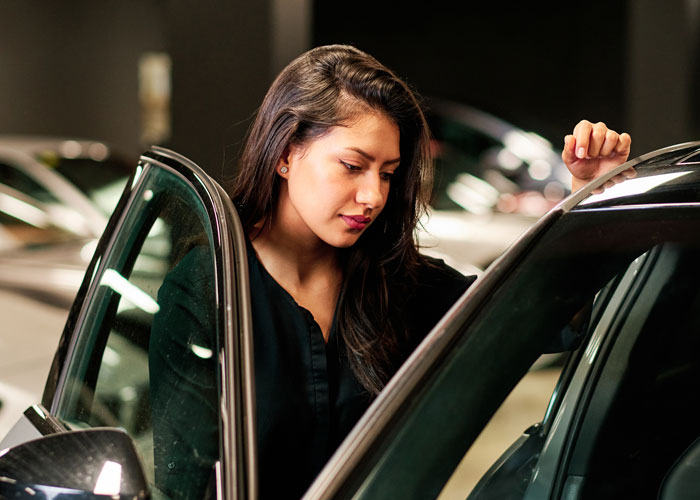 Woman Loses A Free Ride To Work After 14 Months By Asking Coworker To Pay For Their Lift Instead Of Returning The Favor