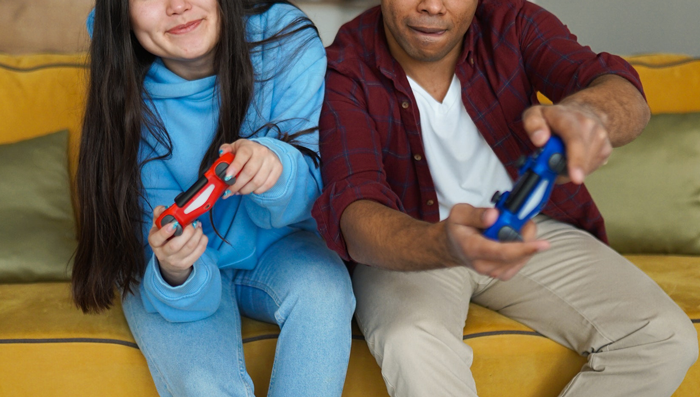 Girlfriend &lsquo;Looks Shocked&rsquo; After Boyfriend Refuses To Finish A Game She&rsquo;s Been Working On For Almost 2 Years