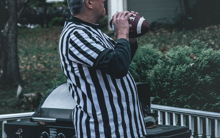 Dad Uses His Kids As Props To Make A Point To His Father That He Was Always Emotionally Distant, Upsetting Everyone