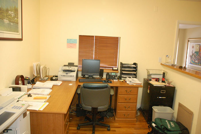 One-Upping Coworker Becomes The Laughing Stock Of The Office After His Web Of Lies Falls Apart