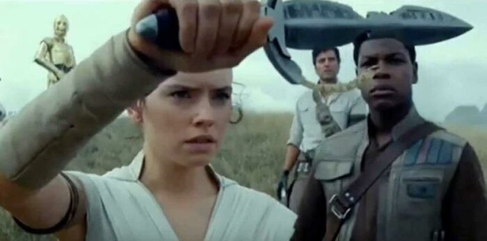 I’m Star Wars Rise Of Skywalker (2019) When Emperor Palpatine Hired The Mercenaries To Kill Rey And Friends, He Made Sure To Give Them A Dagger That Leads To The Planet With His Most Powerful Weapons So The Lead Cast Can Beat Him Again