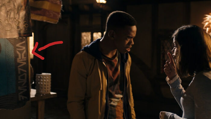 I Just Stumbled Upon This Easter Egg In Season 9. It's Written In Aurebesh, The Main Language In The Star Wars Universe And It Says "Delorean". I Love Doctor Who