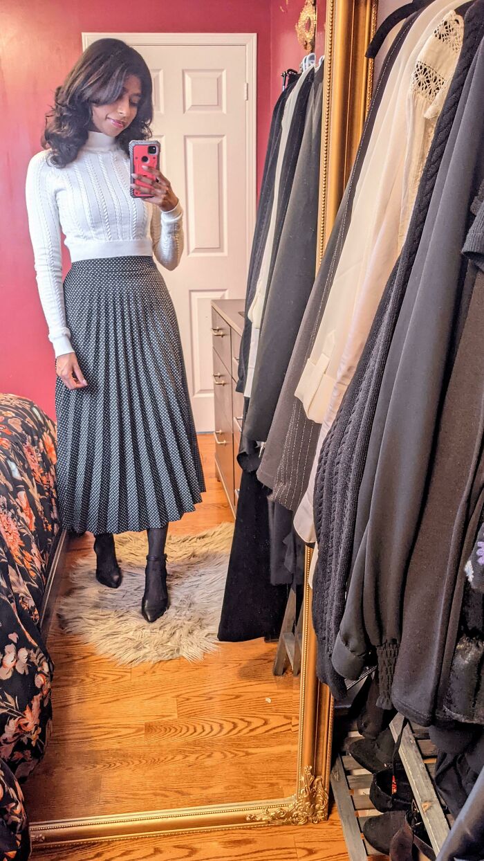 Feeling Very Femme And Classic In This Outfit