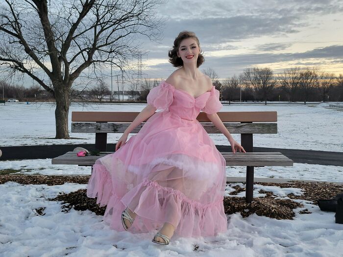 I Bought This Fabulous 60s/70s Dress And Had A Fun Photoshoot With My Friend!