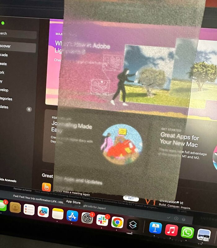 El papel higiénico en casa de mi padre. Todavía se queja de lo rápido que lo acabo