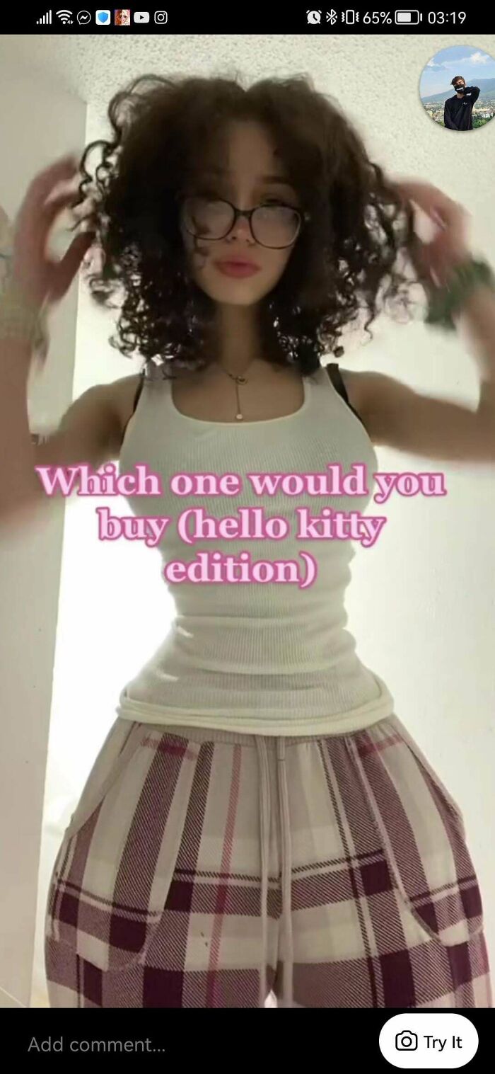 I Got Really Insecure When I Saw Her Waist At First But Then I Saw Her Arms And I Figured Out It Was Just A Filter 💀