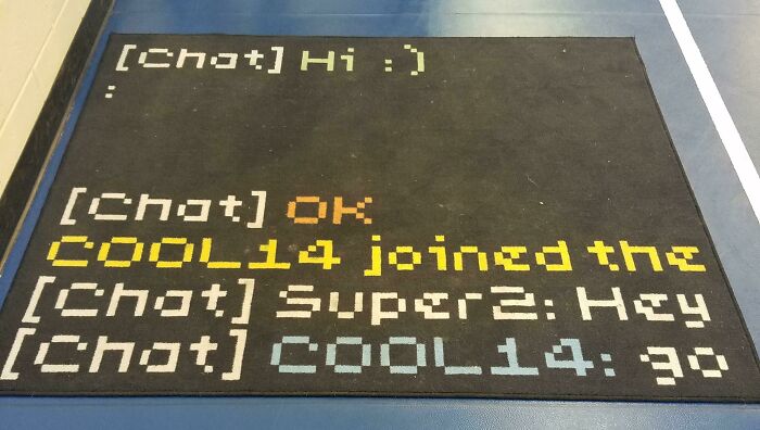 School chat rug