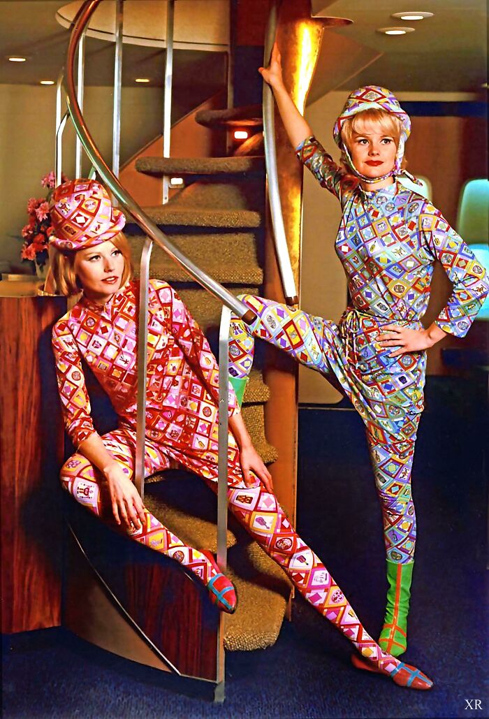 Uniformes de las azafatas de aerolíneas Braniff, 1969