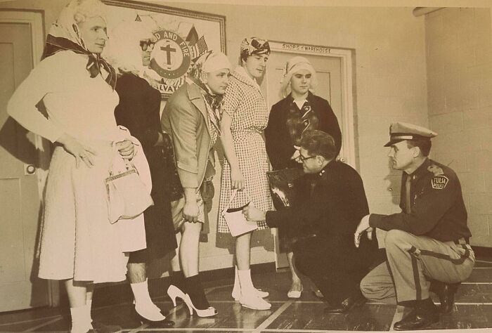 Uncover Tulsa Police Officers Used To Entice Muggers. 1953