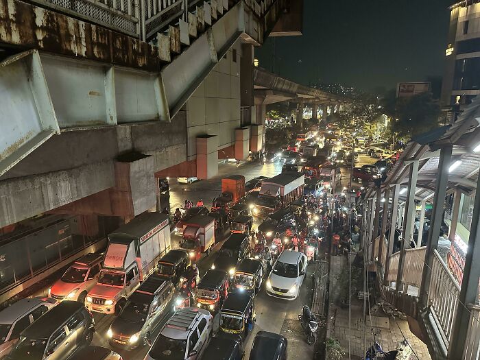 Mumbai Roads Are The Perfect Poster Child For Urban Hell. The Existing Small Stretch Of Metro Is The Only Way To Reach Your Destination On Time. The Suburban Trains Are Already Super Crowded And The Passengers Are Forced To Travel In Sub Human Conditions