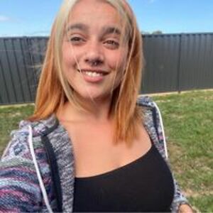 nikolacherry21 avatar