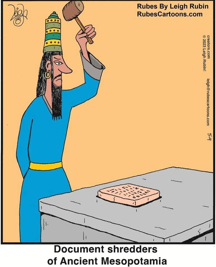 Take A Peek Into The Casual Daily Lives Of Animals With These Hilarious Comics (New Pics)