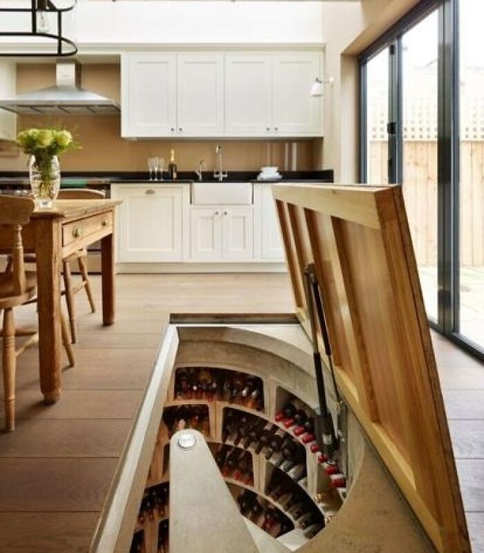 That's Pretty Freaking Cool. Albeit, I Would Fall Down And Die