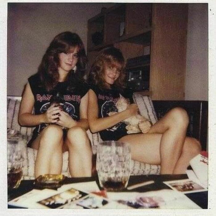 Some Of Y'all Have Never Met At A Pre-Arranged Spot After A Concert, And It Shows