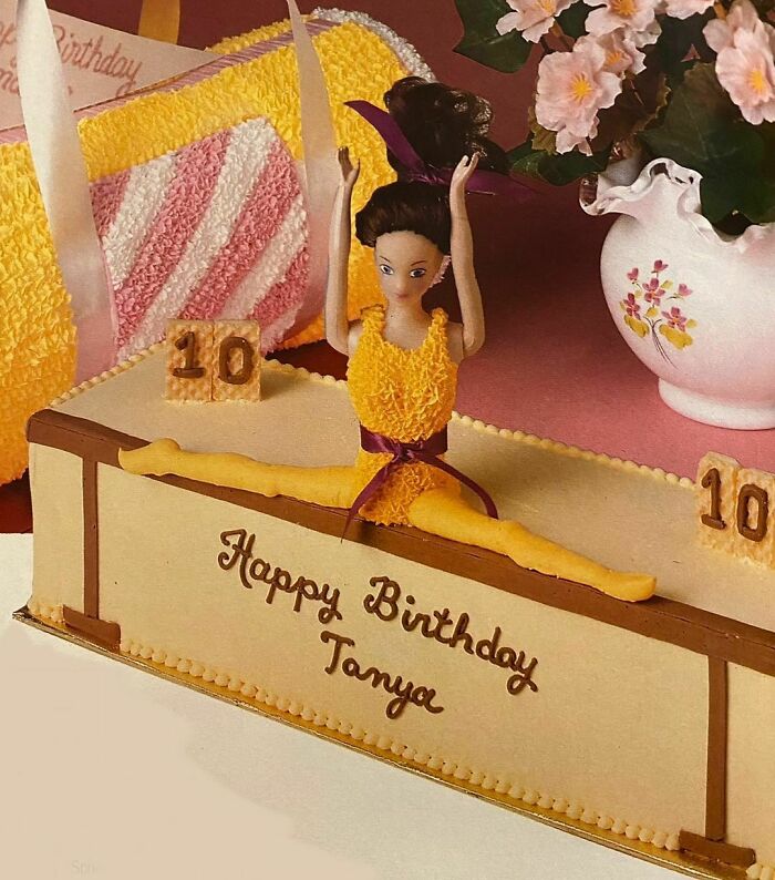 Limber Up Cake (1989 Wilton Yearbook Cake Decorating!)