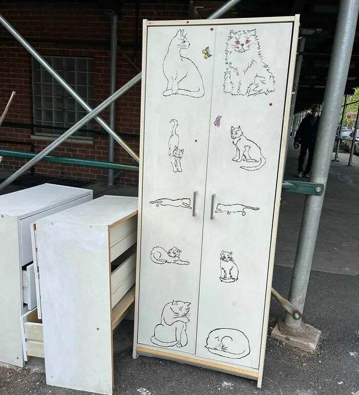 Lover Cabinets? Corner Of Sterling And Vanderbilt, Prospect Heights