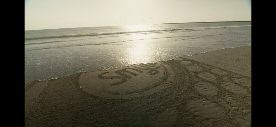 See The Cleanest Billboard In The World As It Was Made On Sand