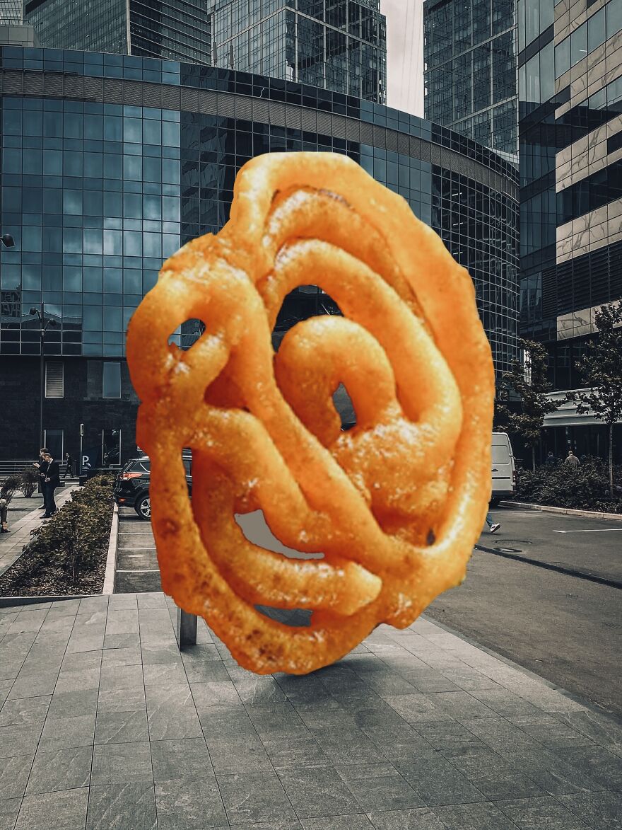 This Artist Is Crafting &lsquo;Jalebi&rsquo; Or &lsquo; Zulbiya&rsquo; Delights With Passion And Skill