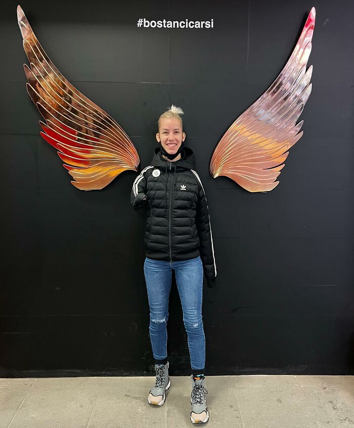 &lsquo;The Girl With Wings&rsquo;: Dejana Backo, A Woman Born Without Arms, Proves That No Challenge Is Impossible