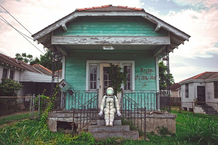 Photographer Uses Astronauts To Weave Fantastical Visual Stories